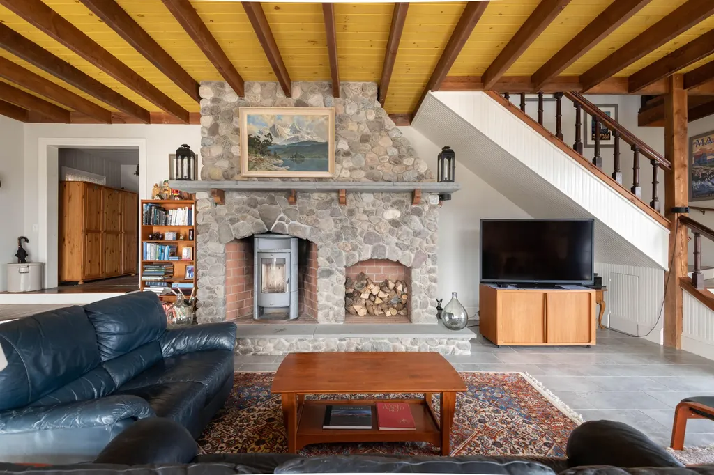 13 Dublin Road South Thomaston ME 04858
