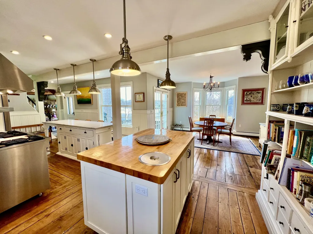 13 Dublin Road South Thomaston ME 04858