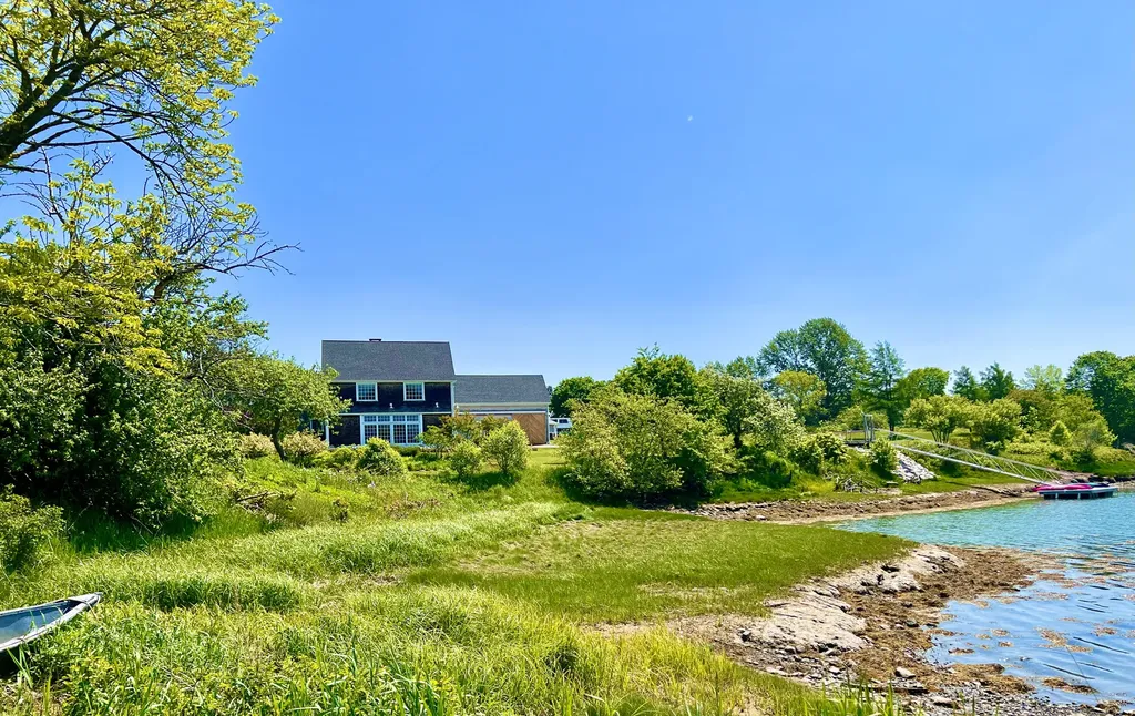 13 Dublin Road South Thomaston ME 04858