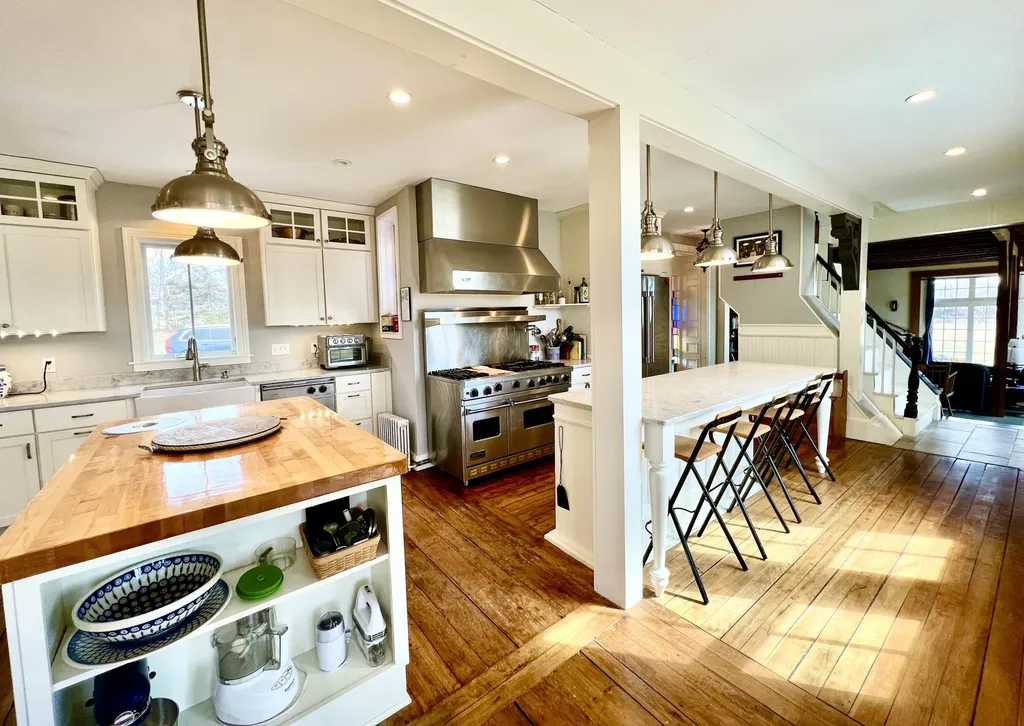 13 Dublin Road South Thomaston ME 04858