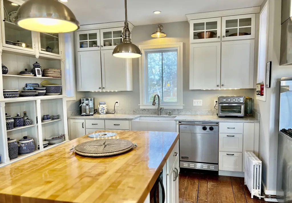 13 Dublin Road South Thomaston ME 04858
