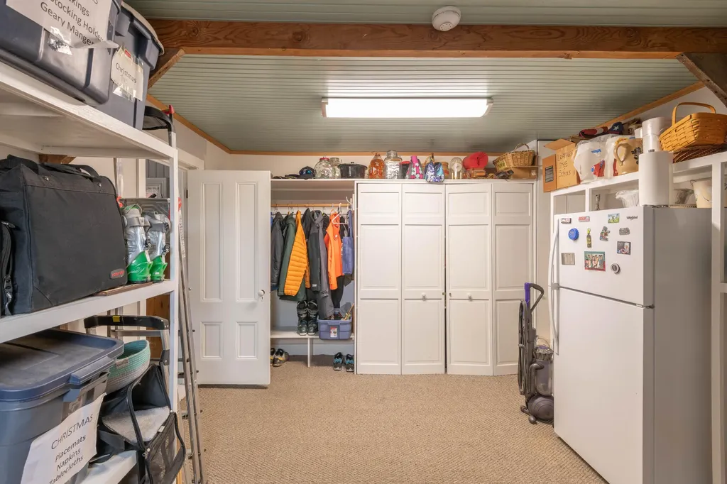 13 Dublin Road South Thomaston ME 04858