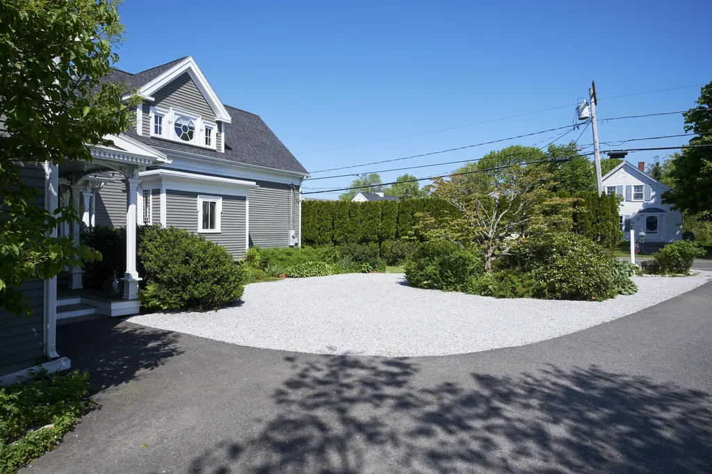 13 Dublin Road South Thomaston ME 04858