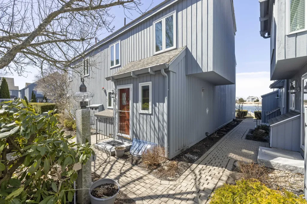 135 Ocean Avenue Kennebunkport ME 04046