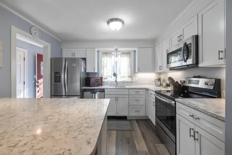 135 Ocean Avenue Kennebunkport ME 04046