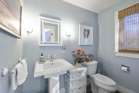 135 Ocean Avenue Kennebunkport ME 04046
