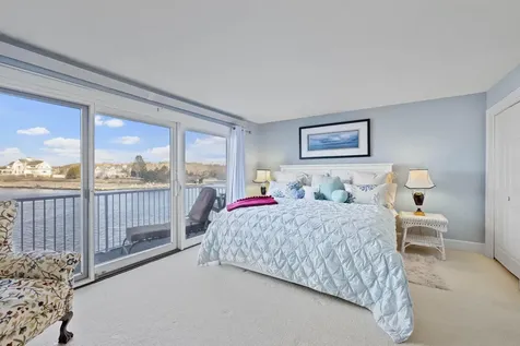 135 Ocean Avenue Kennebunkport ME 04046