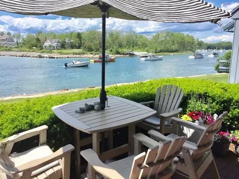135 Ocean Avenue Kennebunkport ME 04046