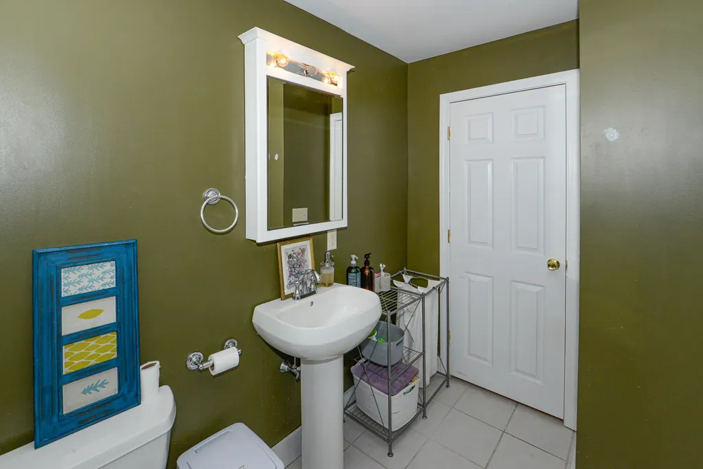 35 Brilliant Lane Naples ME 04055