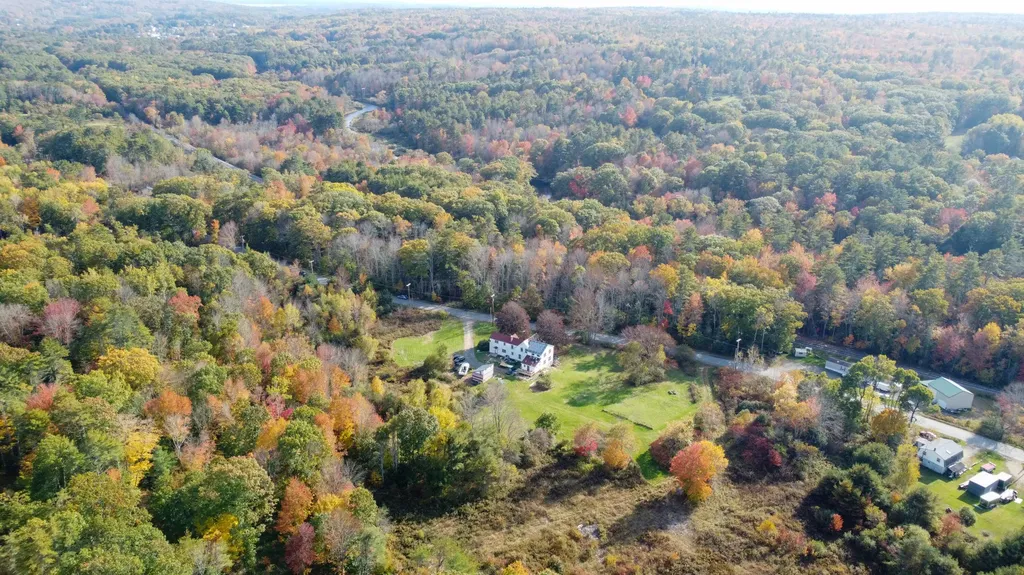815 Depot Street Waldoboro ME 04572