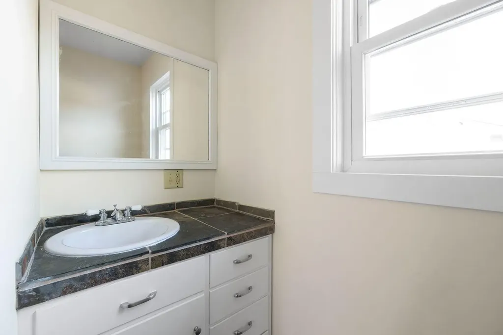 815 Depot Street Waldoboro ME 04572