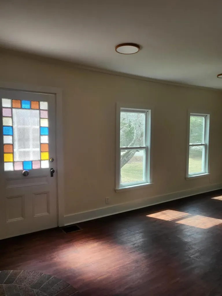 815 Depot Street Waldoboro ME 04572