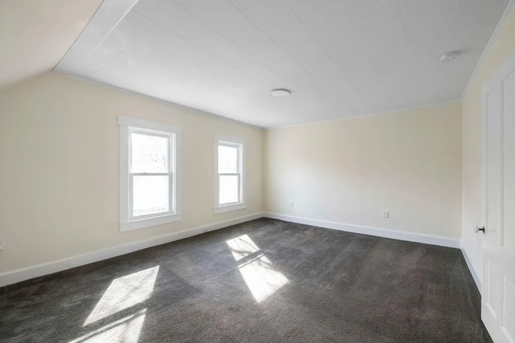 815 Depot Street Waldoboro ME 04572