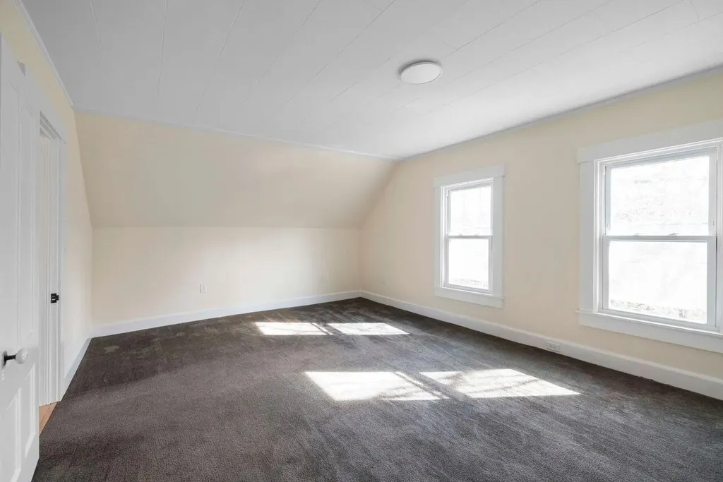 815 Depot Street Waldoboro ME 04572