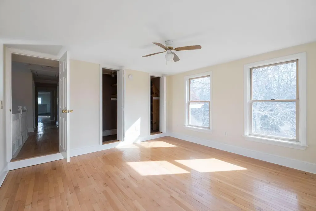 815 Depot Street Waldoboro ME 04572