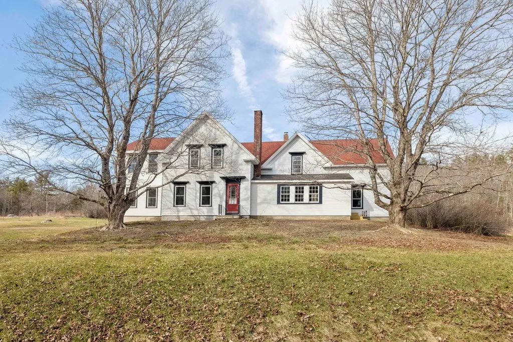 815 Depot Street Waldoboro ME 04572