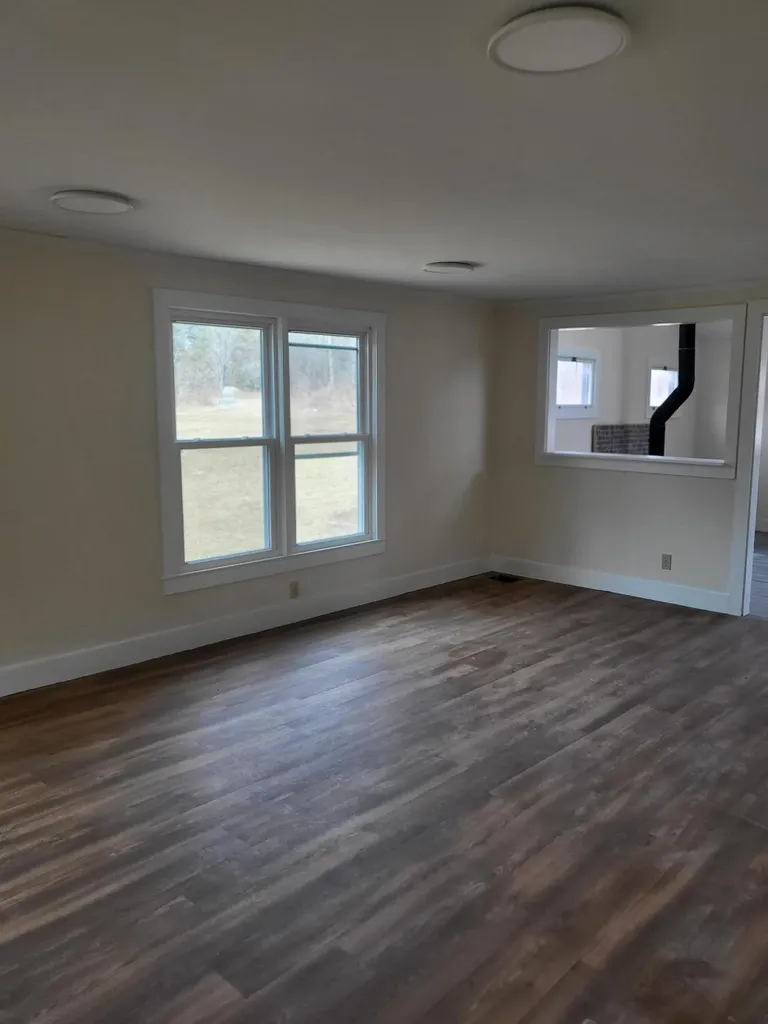 815 Depot Street Waldoboro ME 04572