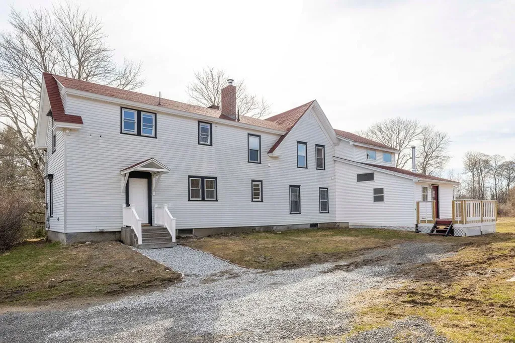 815 Depot Street Waldoboro ME 04572