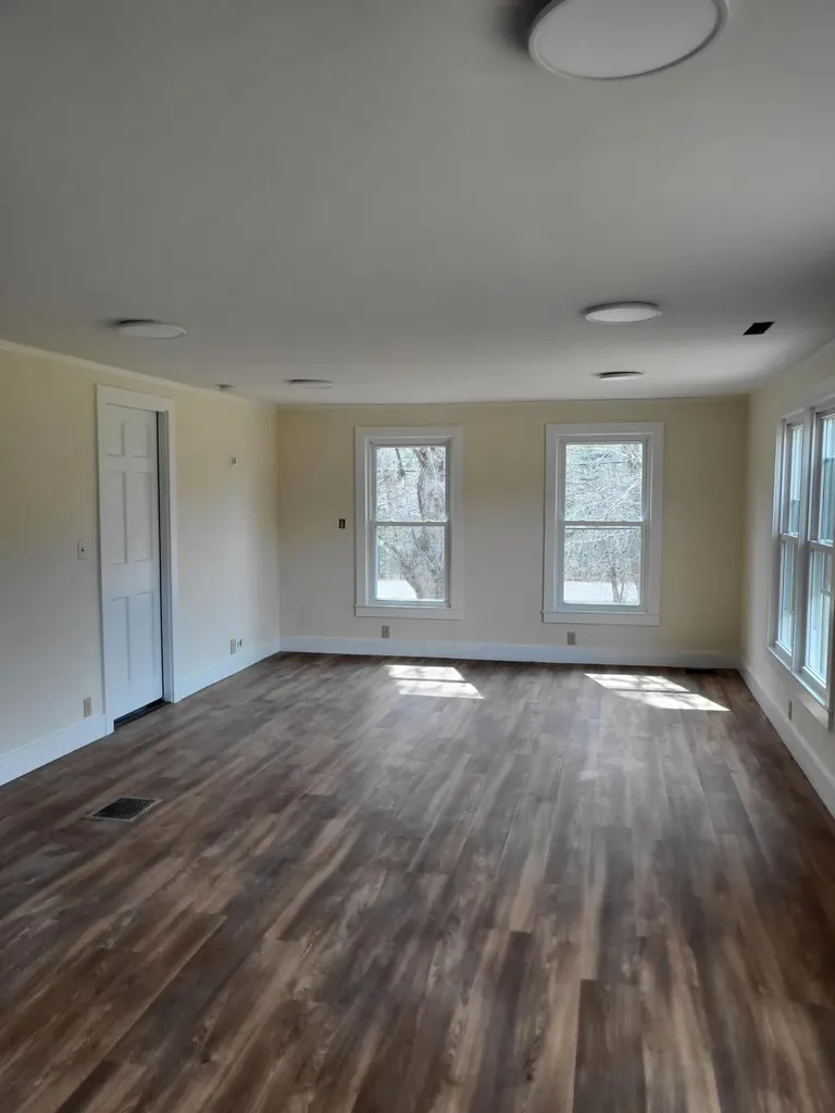 815 Depot Street Waldoboro ME 04572