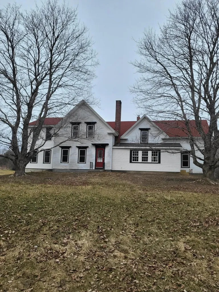 815 Depot Street Waldoboro ME 04572