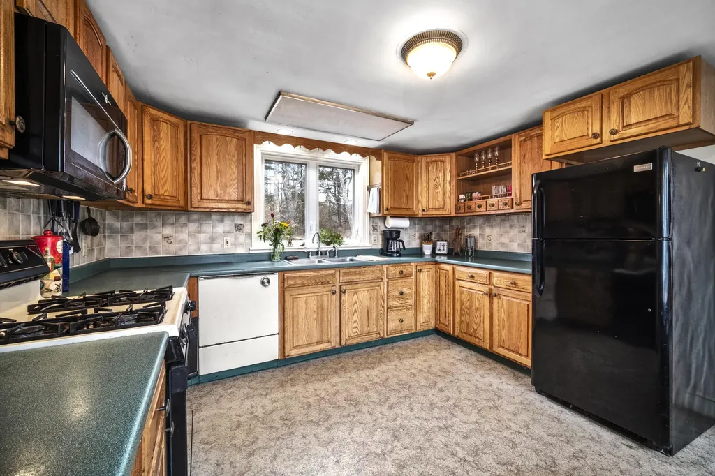 73 Port Clyde Road Saint George ME 04860