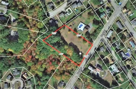 236 Pond Road Lewiston ME 04240