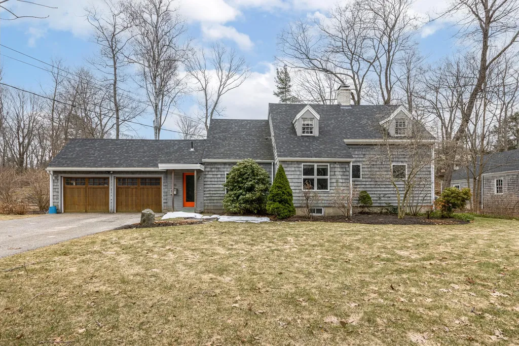 50 Oakhurst Road Cape Elizabeth ME 04107