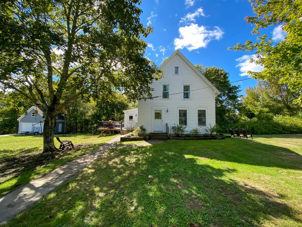 7 Tamarack Road Friendship ME 04547