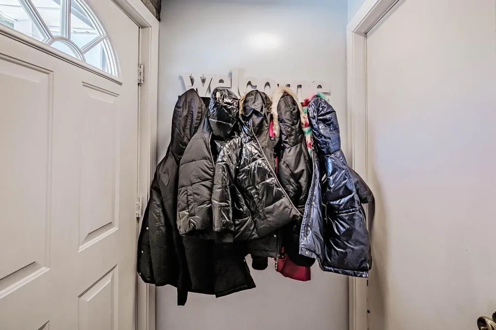 19 Holly Lane Windham ME 04062