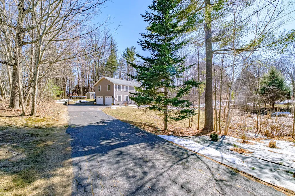 19 Holly Lane Windham ME 04062
