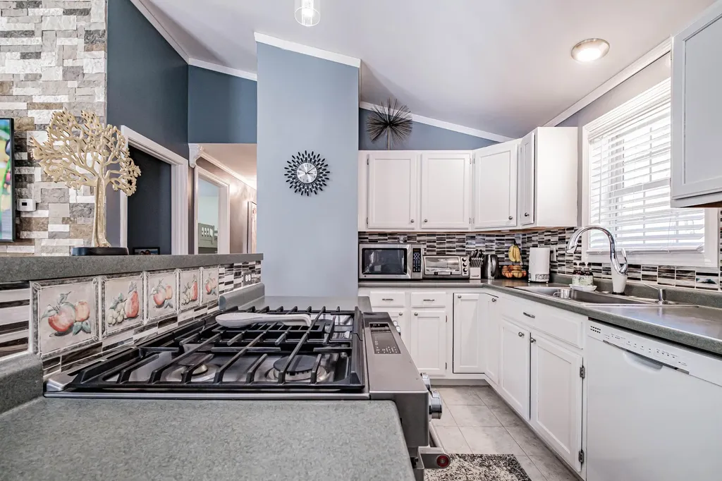 19 Holly Lane Windham ME 04062