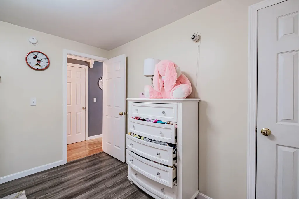 19 Holly Lane Windham ME 04062