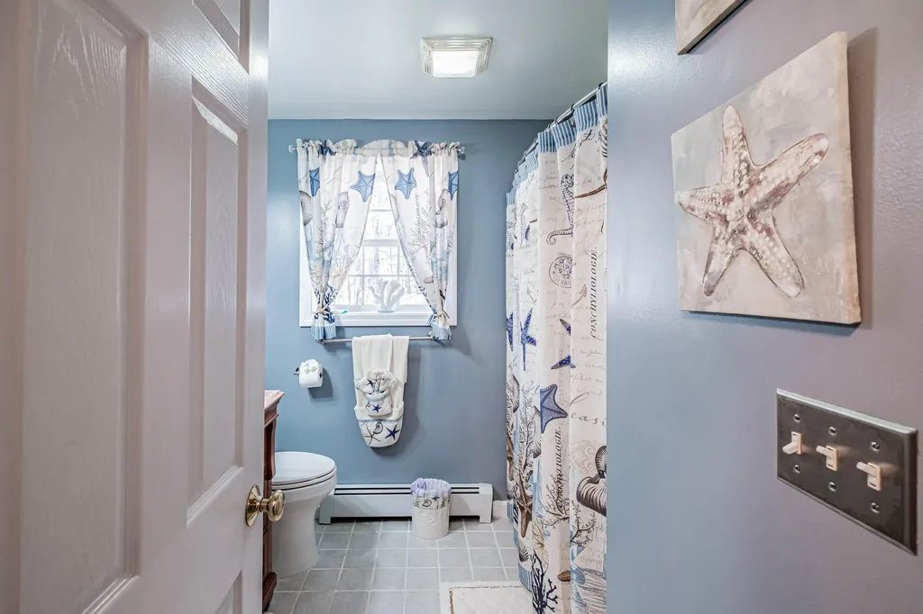 19 Holly Lane Windham ME 04062