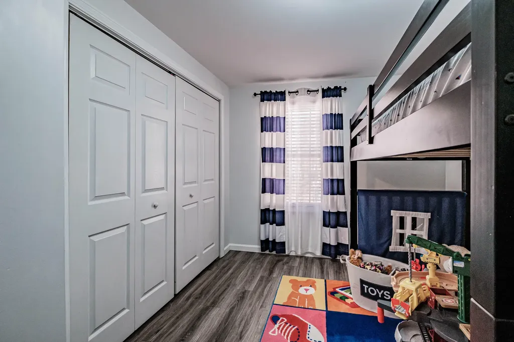 19 Holly Lane Windham ME 04062