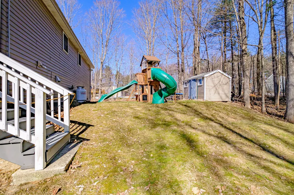 19 Holly Lane Windham ME 04062