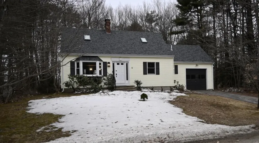 6 Riverview Drive Topsham ME 04086