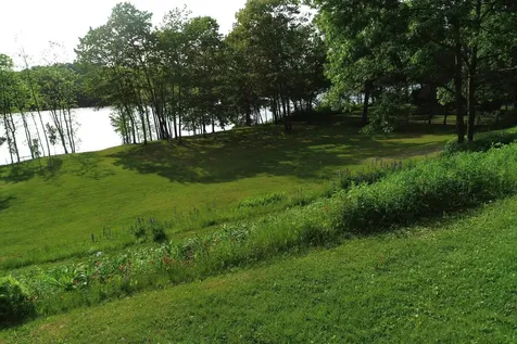 38 Agry Point Road Pittston ME 04345