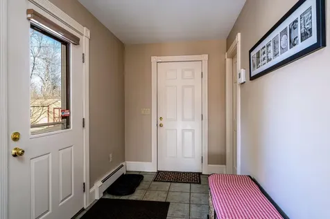 38 Agry Point Road Pittston ME 04345