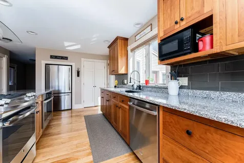 38 Agry Point Road Pittston ME 04345