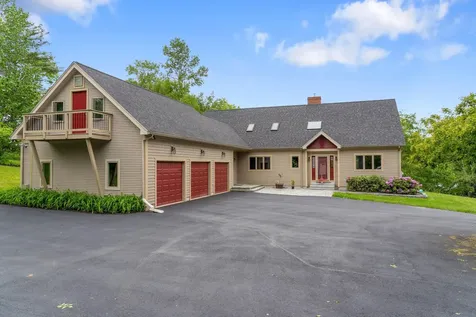 38 Agry Point Road Pittston ME 04345