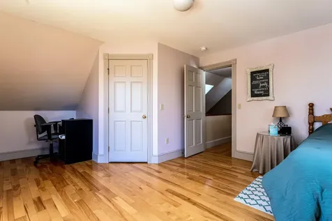 38 Agry Point Road Pittston ME 04345