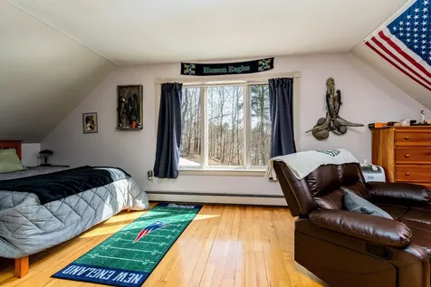38 Agry Point Road Pittston ME 04345