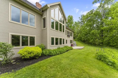 38 Agry Point Road Pittston ME 04345