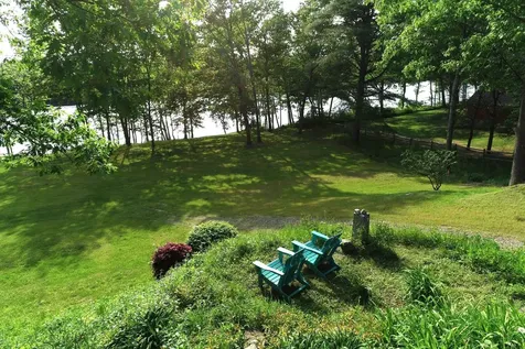 38 Agry Point Road Pittston ME 04345