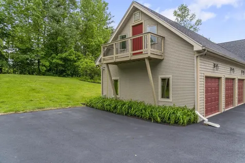 38 Agry Point Road Pittston ME 04345