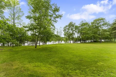 38 Agry Point Road Pittston ME 04345