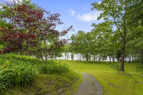 38 Agry Point Road Pittston ME 04345