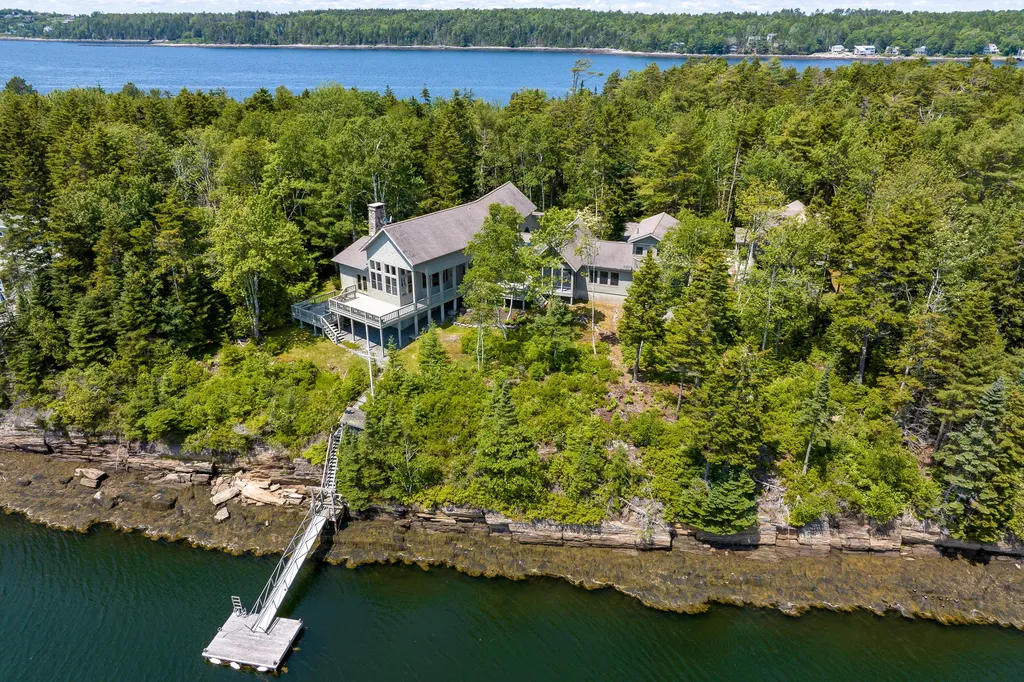 327 Gun Point Road Harpswell ME 04079