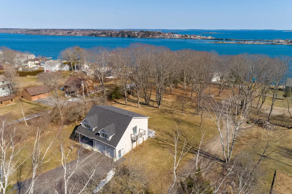 3 Twin Oaks Road Harpswell ME 04079