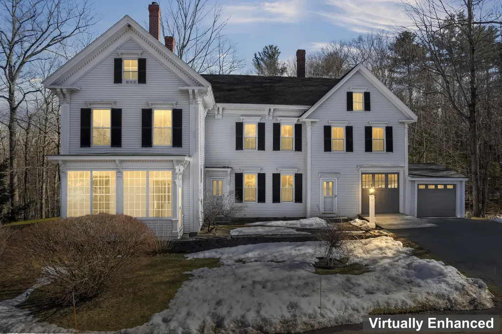 62 Kingsbury Street Gardiner ME 04345